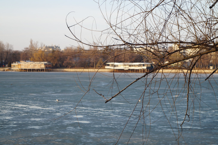 Vremea în weekend, nefiresc de caldă, cu temperaturi de până la 15 grade