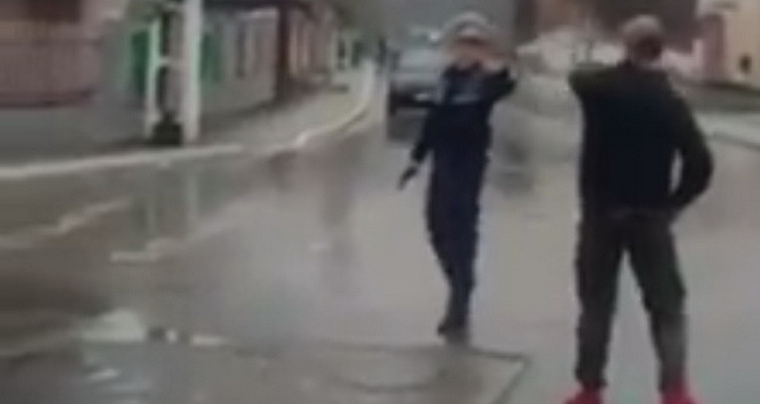 Bărbatul care a lovit un polițist aflat în misiune la Tulcea, arestat preventiv