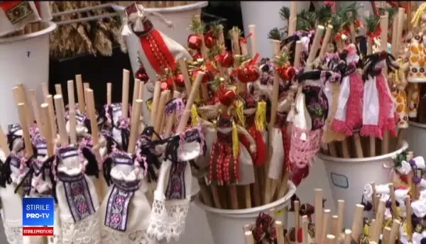 Toți copiii îl așteaptă pe Moș Nicolae. Modelele ingenioase de nuielușe de pe tarabe