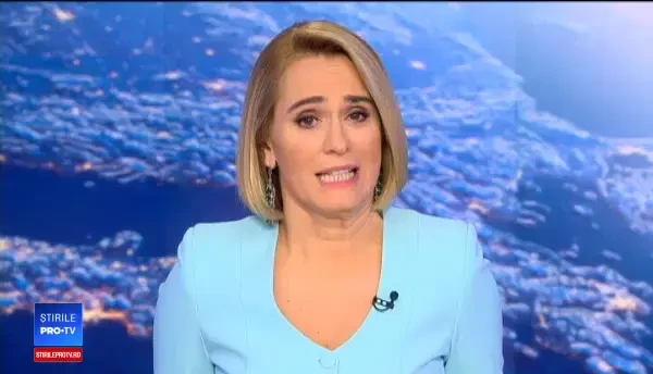 Un pui de panda, deloc impresionat de Prima Doamnă a Franţei. Reacţia lui când a văzut-o