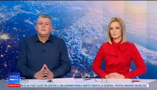 Un urs se plimbă nestingherit pe străzile unei comune din Argeș