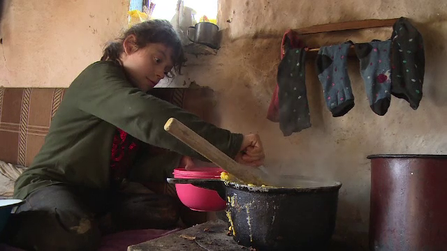 Patru frați sărmani din Prahova, vizitați de Moș Nicolae