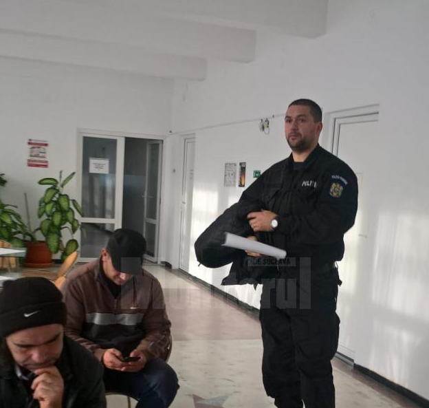 Zeci de ofițeri, mobilizați să doneze sânge pentru tânărul atacat cu o sabie