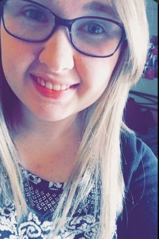 Profesoară acuzată că a întreținut relații sexuale cu un elev cu nevoi speciale