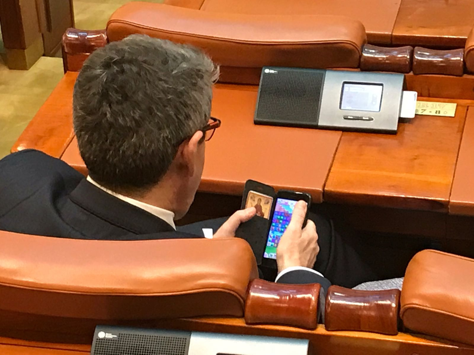 Scandal la Directiva împotriva spălării banilor. Deputații au votat de 2 ori, pentru ca legea să fie adoptată