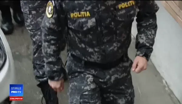 Polițistul atacat cu sabia, operat din nou. Medicii sunt rezervați