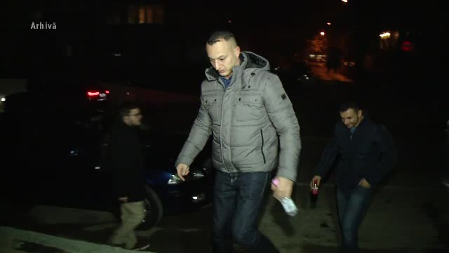 Poliţiştii şi jandarmul care au bătut 2 tineri "din greşeală" au fost reţinuţi