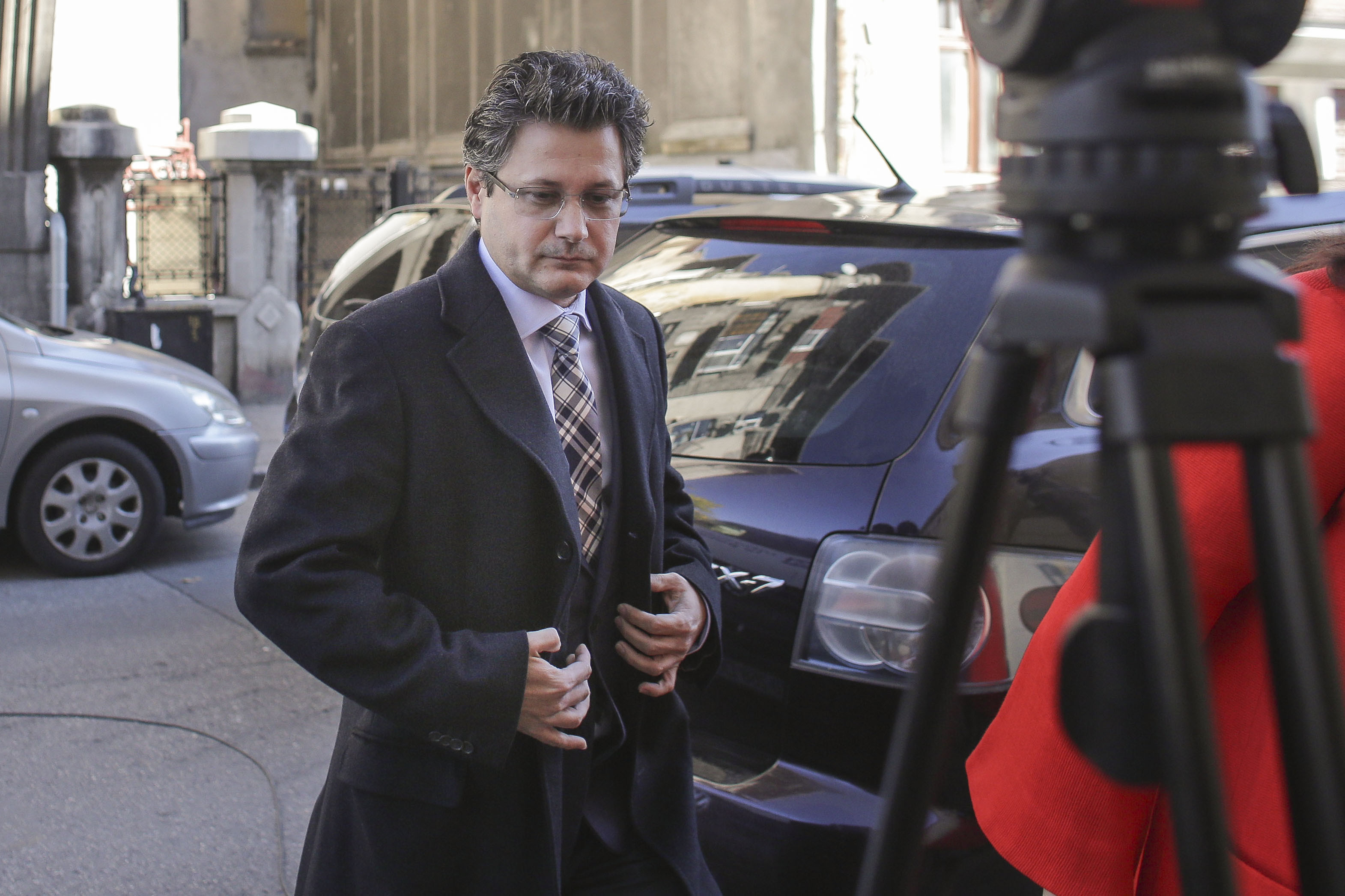 Fostul ministru Mihnea Costoiu condamnat la trei ani de închisoare cu suspendare şi muncă în folosul comunităţii