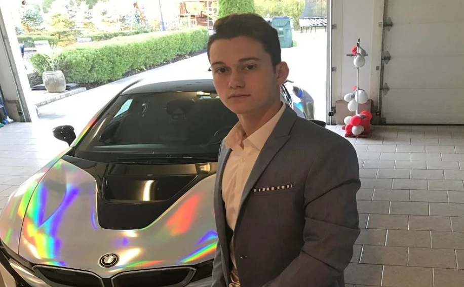 La 16 ani a început să investească în Bitcoin și a devenit milionar