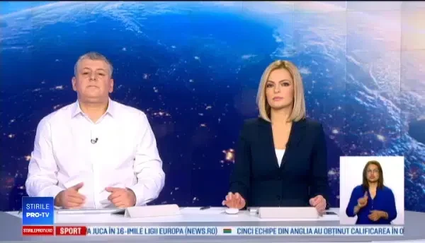 Bono, solistul U2, concert la o stație de metrou din Berlin