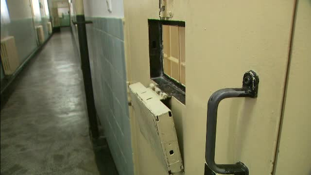 Peste jumătate dintre gardienii Penitenciarului Vaslui nu mai lucrează, în semn de protest