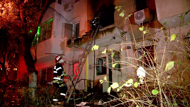 Incendiu într-un bloc din Constanța: 5 persoane au primit îngrijiri medicale