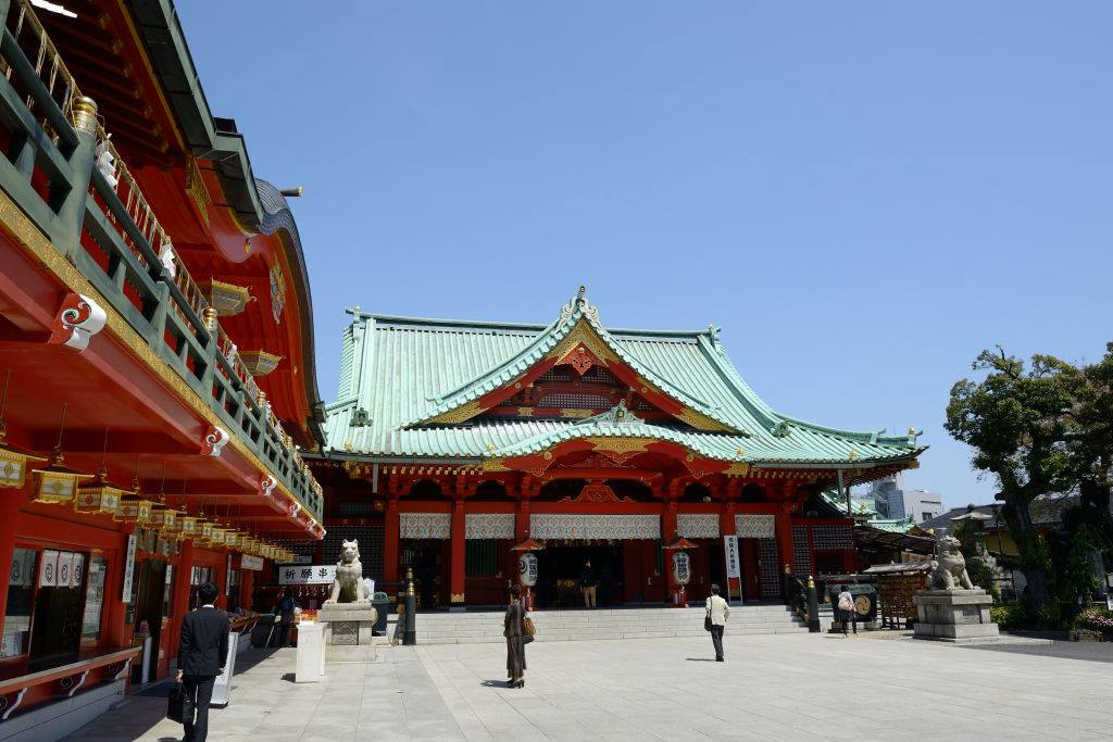 Atac cu o sabie de samurai, într-un templu din Tokyo: 3 morți