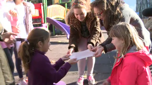 Slime-urile adorate de copii, verificate de OPC. Substanţa periculoasă care ar intra în compoziție