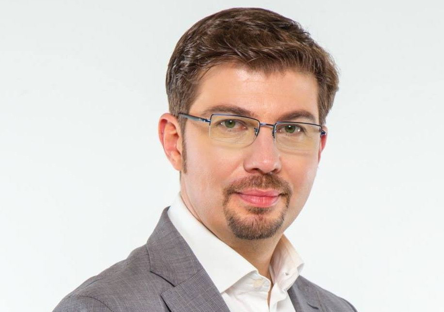 Un primar PSD a lăudat lupta anticorupție și a finanțat un concurs pentru elevi, denumit "Corupţia stopează Evoluţia"