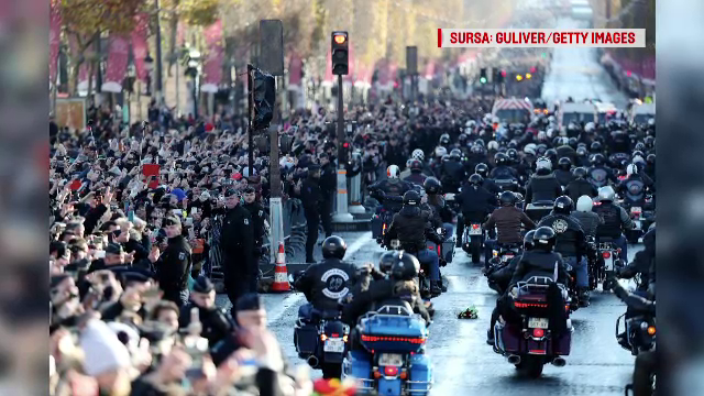 Zeci de mii de francezi i-au adus un ultim omagiu legendarului Johnny Hallyday