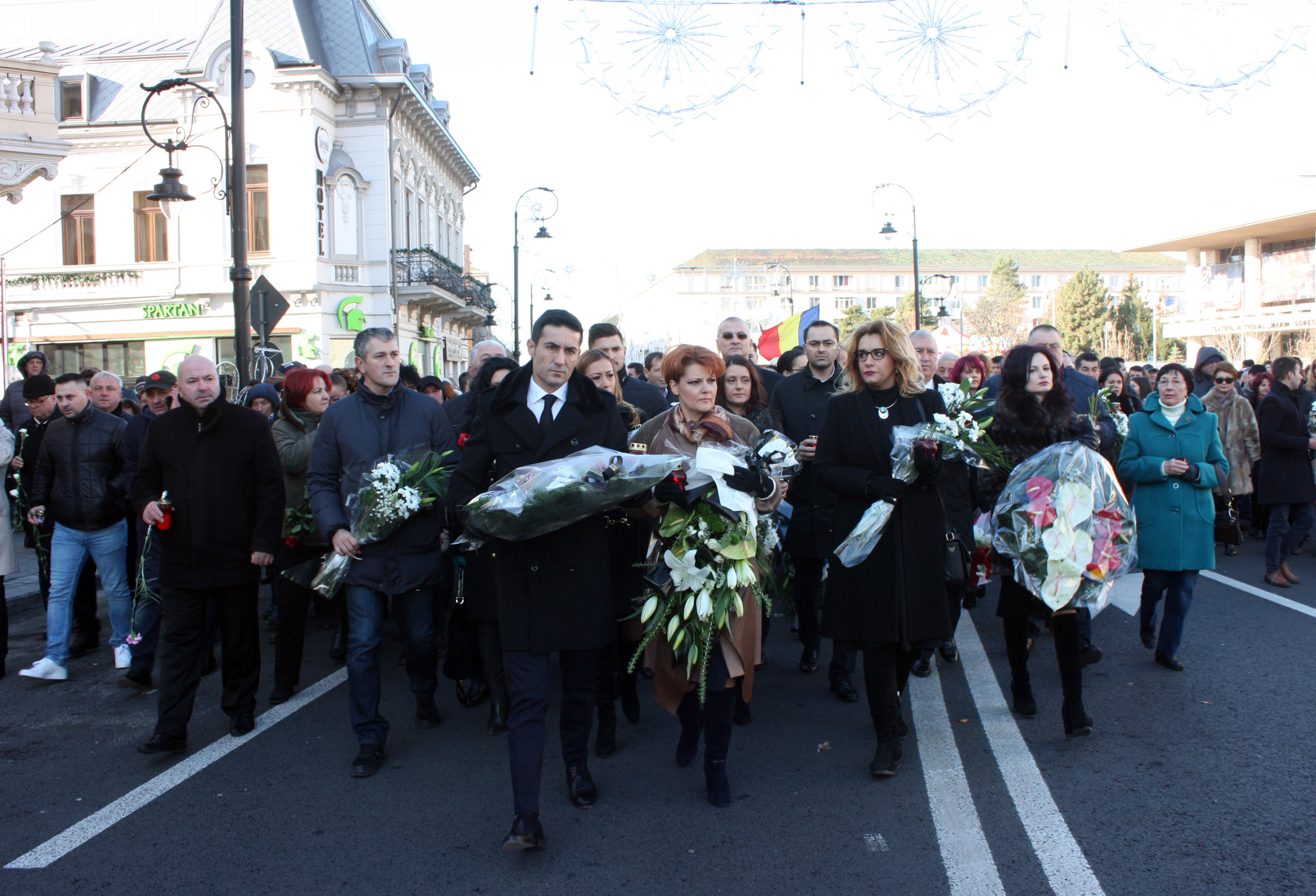 Circa 8.000 de membri PSD s-au adunat la Craiova pentru a aduce un omagiu regelui Mihai