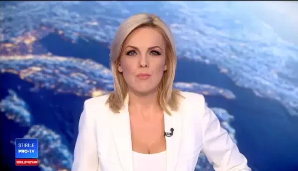 Bombardament cu ursuleți de pluș după un meci de hochei