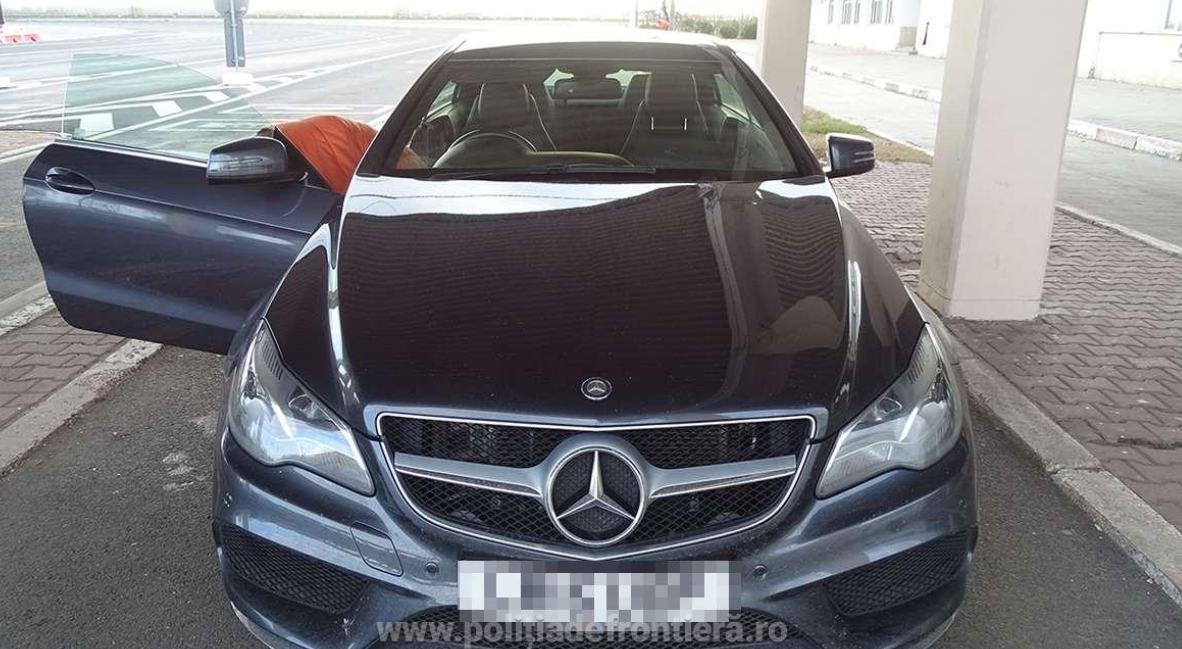 5 autoturisme dispărute, de peste 700.000 lei, descoperite de polițiștii români