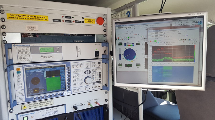 Telefoanele interzise în România. Amenzi uriaşe pentru cei care le folosesc
