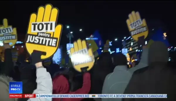 Mii de oameni au protestat în Piața Victoriei. Tudor Chirilă: Ce se întâmplă acum e regândirea Ordonanței 13
