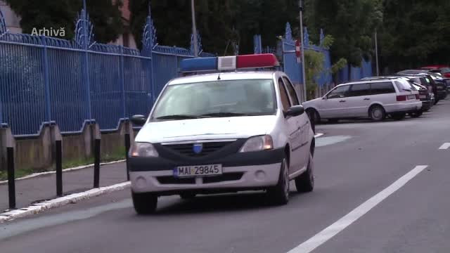 Tânără răpită dintr-un taxi de 2 bărbaţi, în Hunedoara. Ce voiau să-i facă