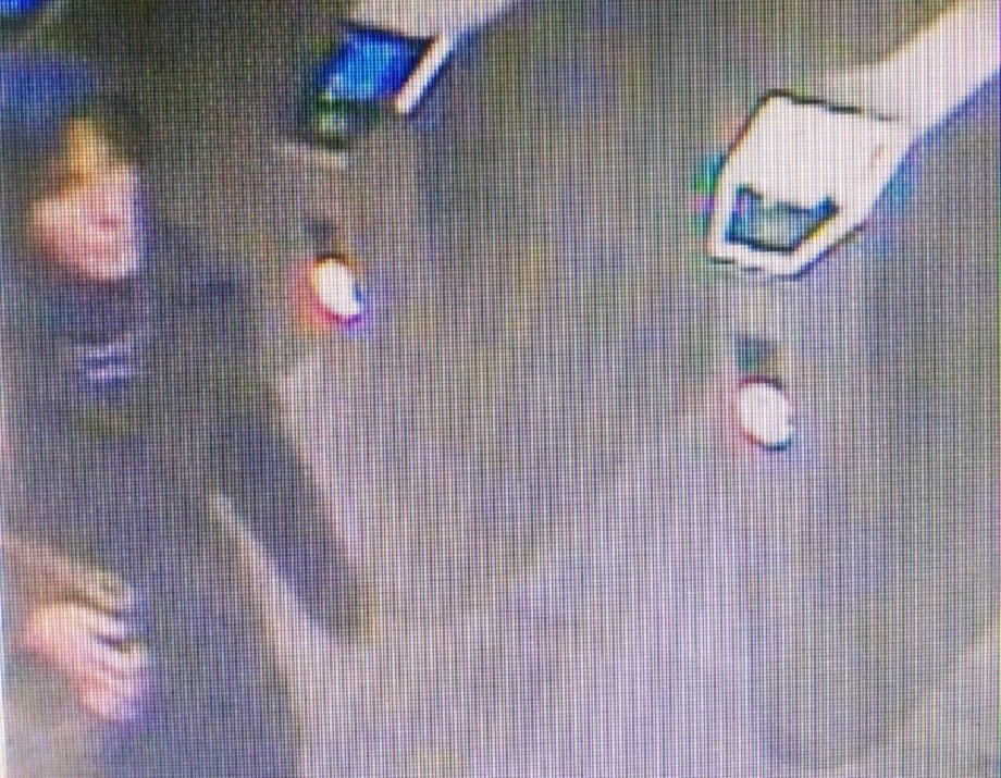 Femeia acuzată de crima de la metrou a atacat două gardiene de la închisoare