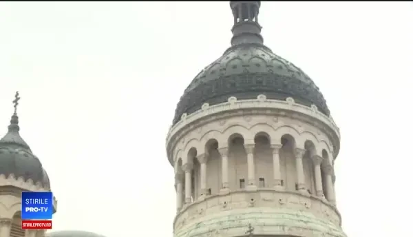 Clopotele au răsunat în toată țara, în memoria Regelui Mihai