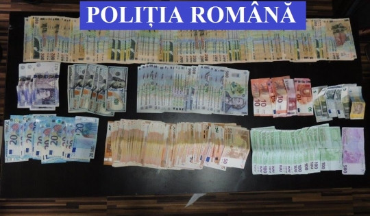 15 persoane, reţinute într-un dosar de furt prin metoda ”împrietenire”. Sumele uriașe de bani găsite