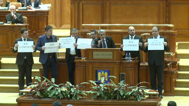 Regulamentul Camerei Deputaţilor, modificat de Florin Iordache. Opoziţia a acuzat instaurarea cenzurii în Parlament