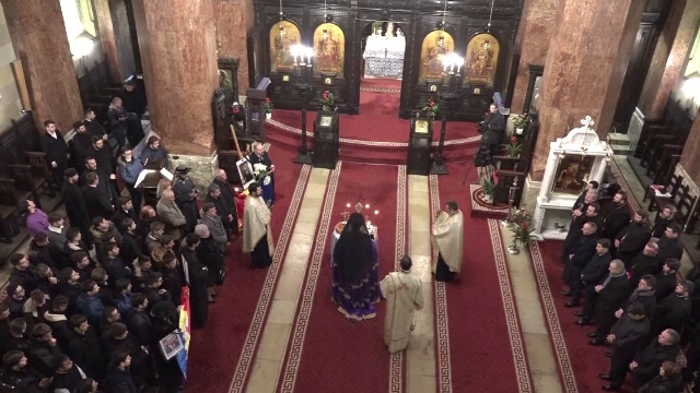 Slujbă de pomenire a Regelui Mihai la Catedrala Încoronării din Alba Iulia
