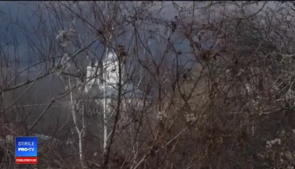 Șase femei, la spital după ce podul pe care îl traversau s-a rupt