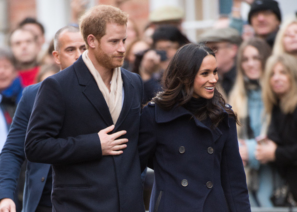 Prinţul Harry şi Meghan Markle se vor căsători pe 19 mai anul viitor