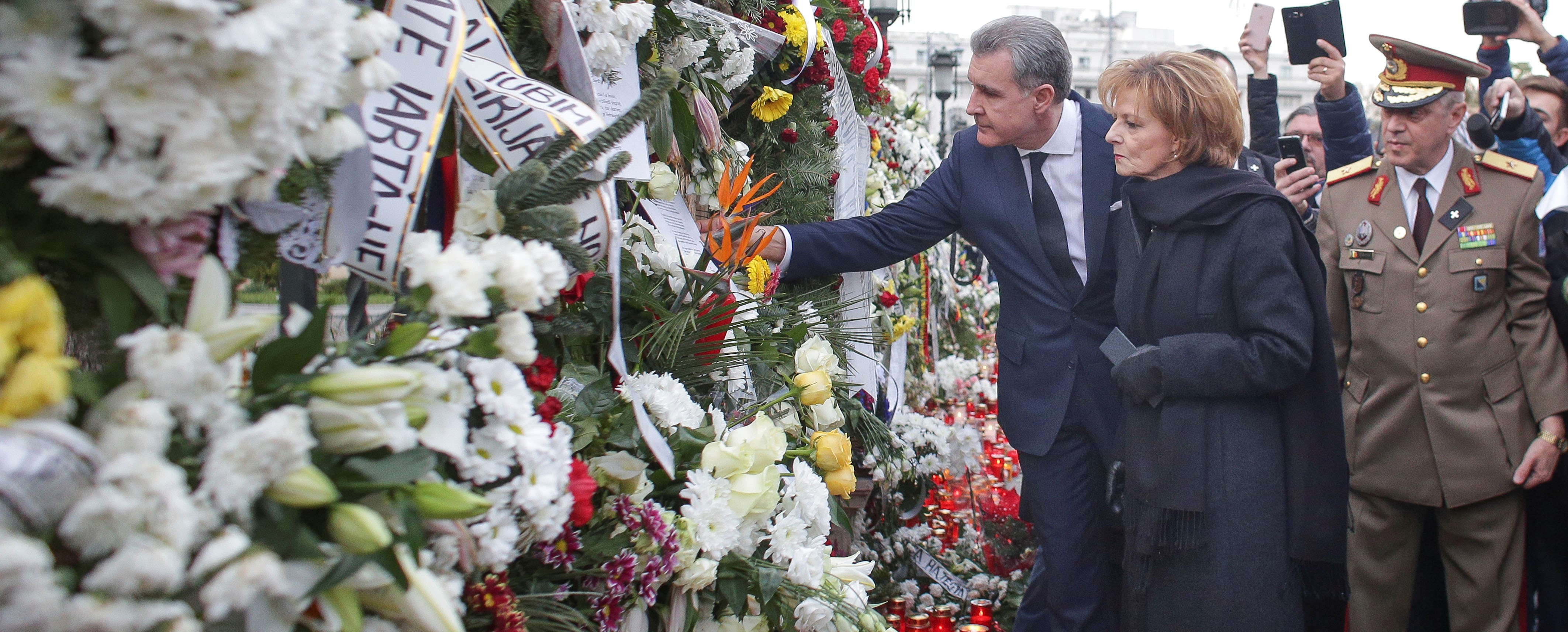 Șase luni de la moartea Regelui Mihai. Custodele Coroanei, prezent la parastas