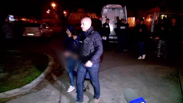 15 hoți care au furat 300.000 de lei prin metoda ”împrietenirea”, arestați