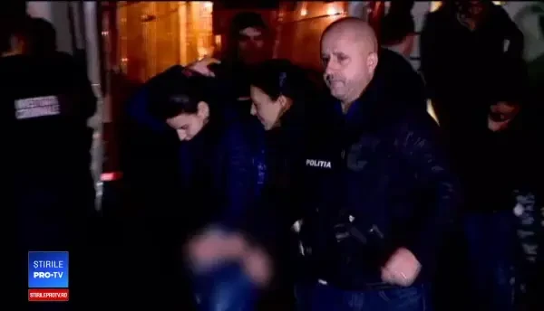 15 hoți care au furat 300.000 de lei prin metoda ”împrietenirea”, arestați