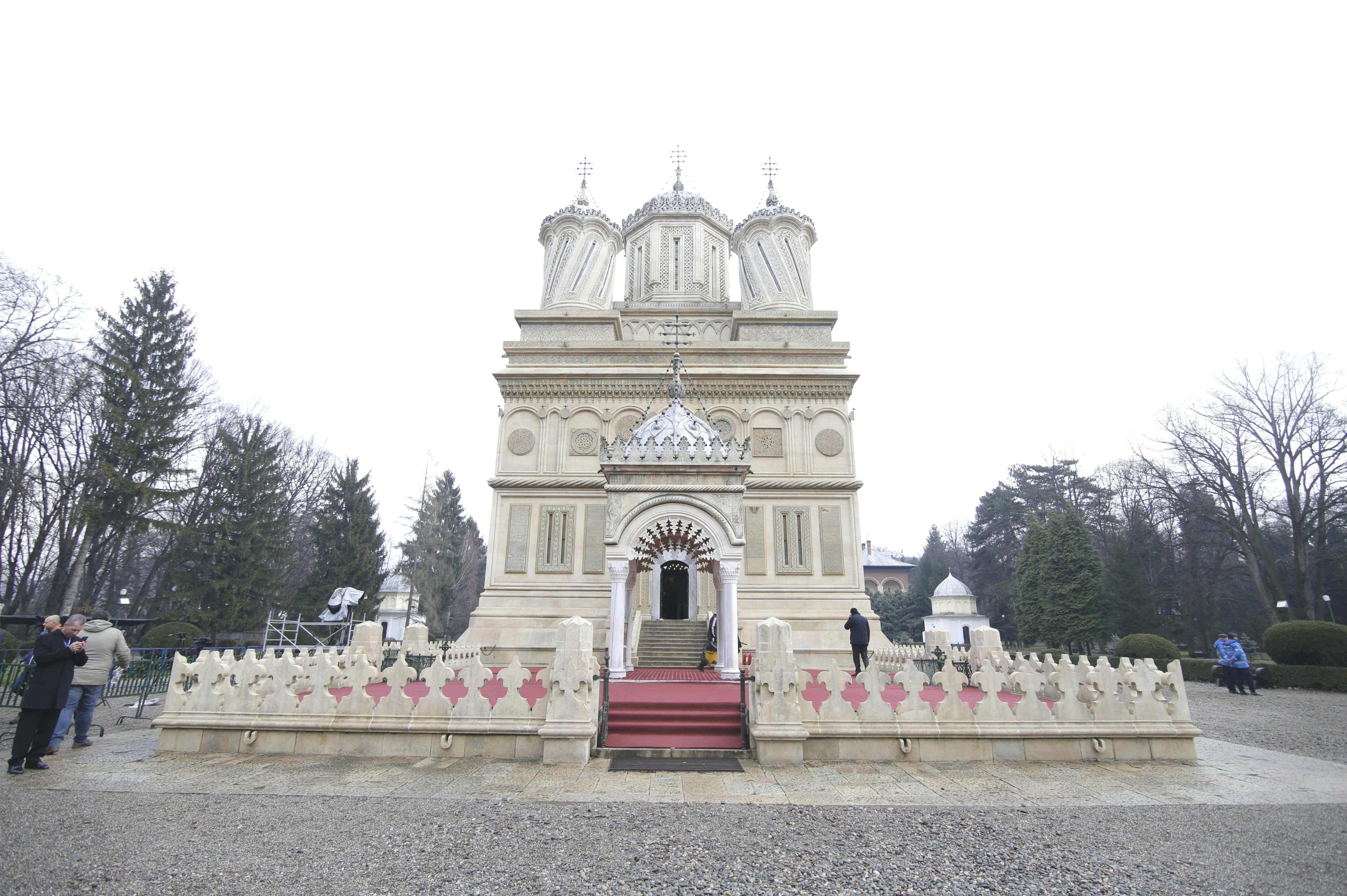 Curtea de Argeș, locul unde își dorm somnul veșnic Regii României. Motivul din spatele tradiției