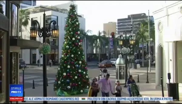 Magazinele de unde îşi iau miliardarii cadourile de Crăciun. Ochelari de soare de 5.000 $