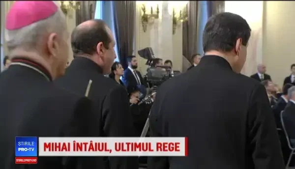Funeraliile Regelui Mihai. Slujba din sala tronului de la Palatul Regal
