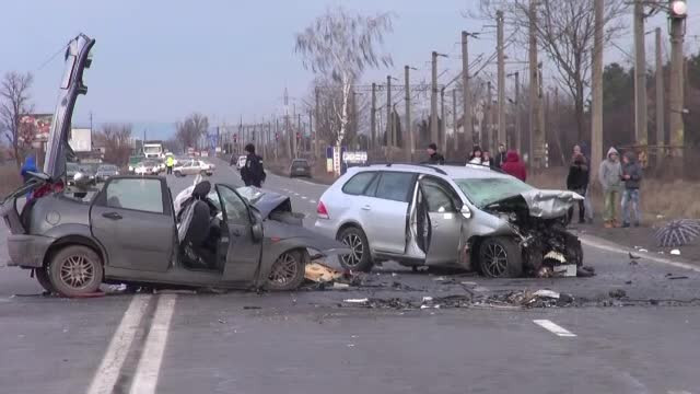 Două familii distruse în accidentul grav de lângă Braşov. Cine a fost de vină