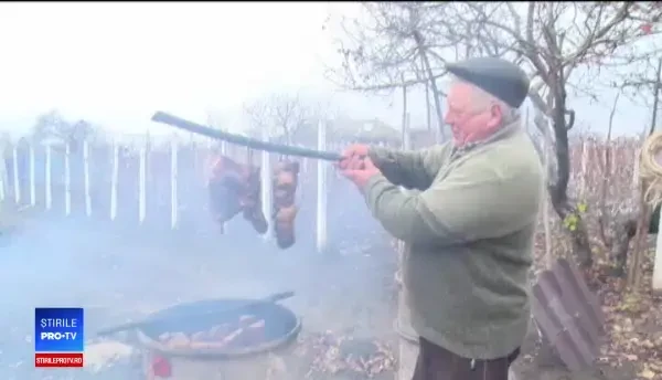 Pastramă, cârnați și șorici, trimise la pachet pentru românii din străinătate