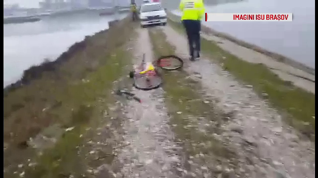 Descoperire macabră în Olt. Pescar dat dispărut, găsit fără viață