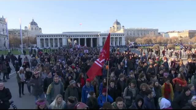 Proteste și marșuri în singura țară europeană care are la guvernare un partid extremist