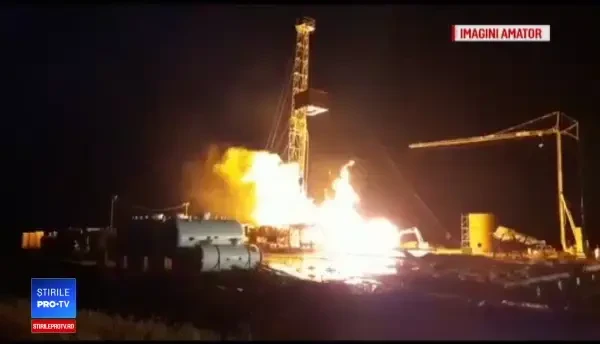 Pompierii nu au lichidat incendiul de la sonda de gaz din Satu Mare. Sunt aşteptaţi experţi canadieni