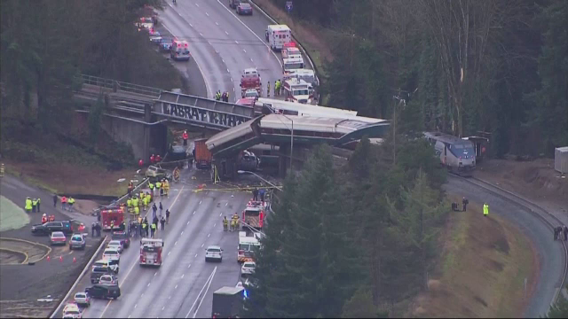 Trenul care a deraiat în SUA avea viteza de trei ori mai mare decât cea permisă. Filmul accidentului