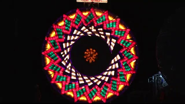 Spiritul sărbătorilor de iarnă, marcat în Filipine prin prezența lampioanelor