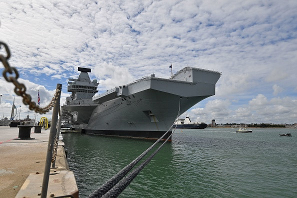 Navă de război britanică, defectă: „lua 200 l de apă la bord, pe oră”