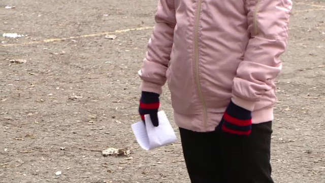 Anchetă la școala unde o învățătoare ar fi bătut cu rigla un elev bolnav de epilepsie