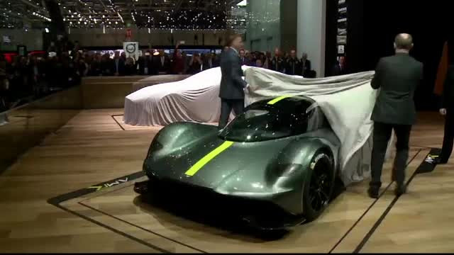 Cele mai spectaculoase maşini din 2017. Cine a folosit vopsea din diamante sfărâmate