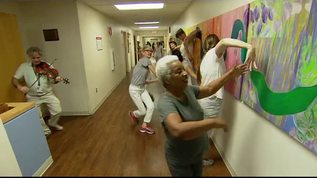 Muzica ar putea ajuta la calmarea anxietății pacienților care așteaptă un diagnostic